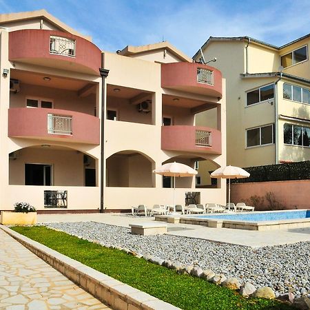 تيفات Apartmani Bulajic المظهر الخارجي الصورة