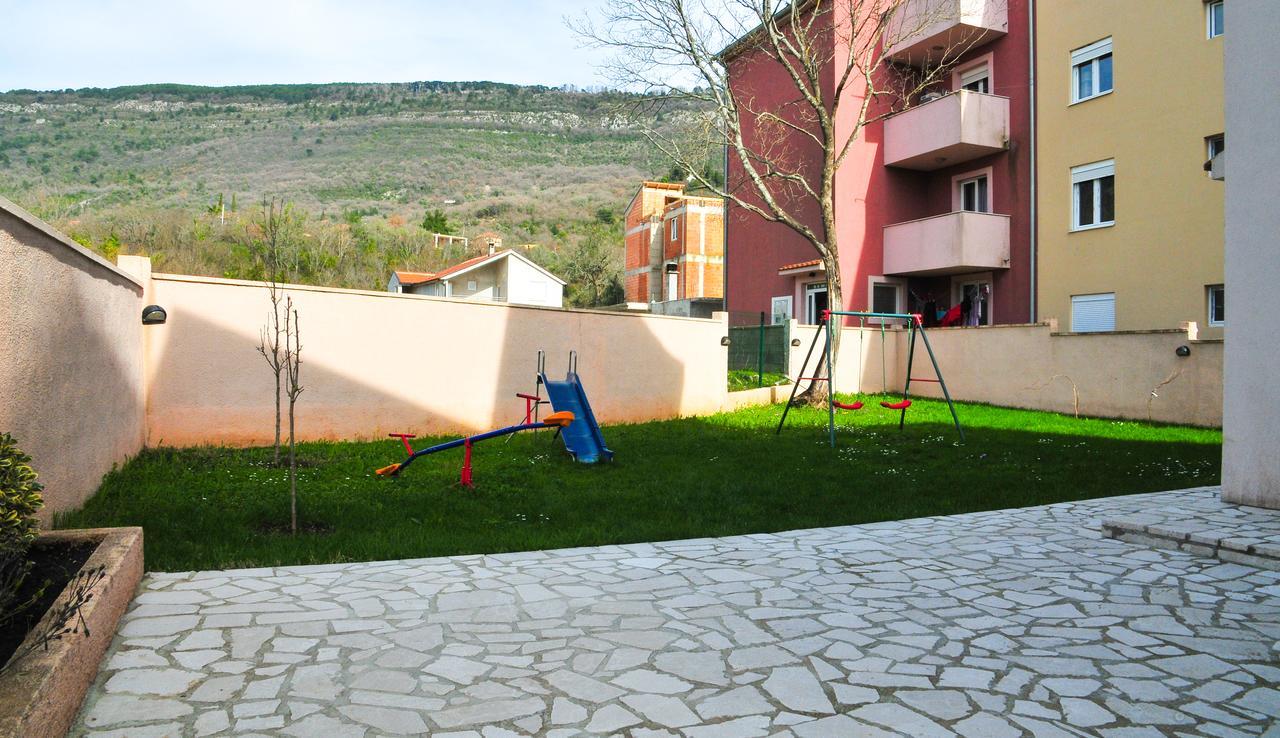 تيفات Apartmani Bulajic المظهر الخارجي الصورة