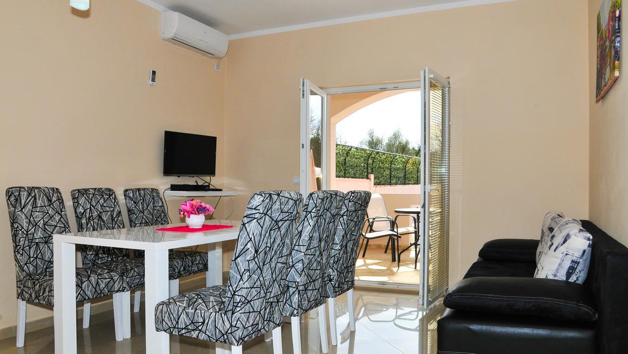 تيفات Apartmani Bulajic المظهر الخارجي الصورة
