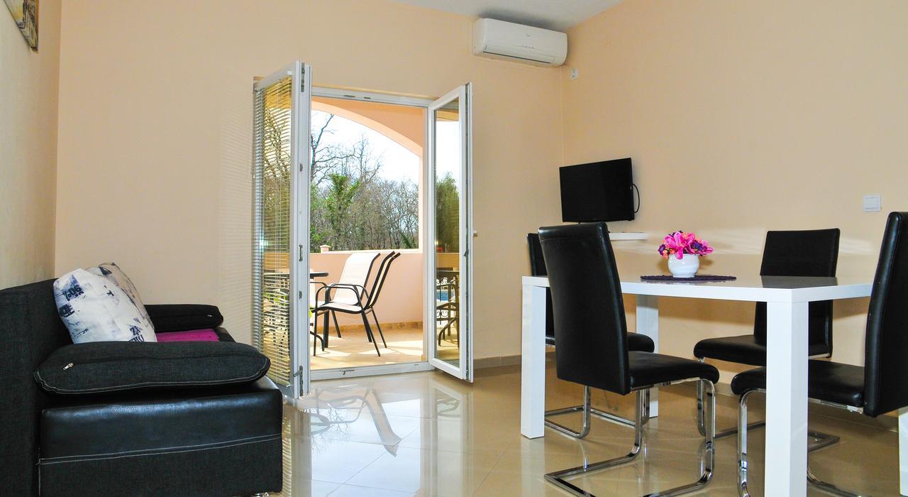 تيفات Apartmani Bulajic المظهر الخارجي الصورة