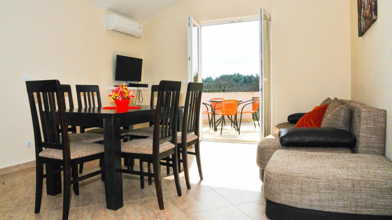 تيفات Apartmani Bulajic المظهر الخارجي الصورة