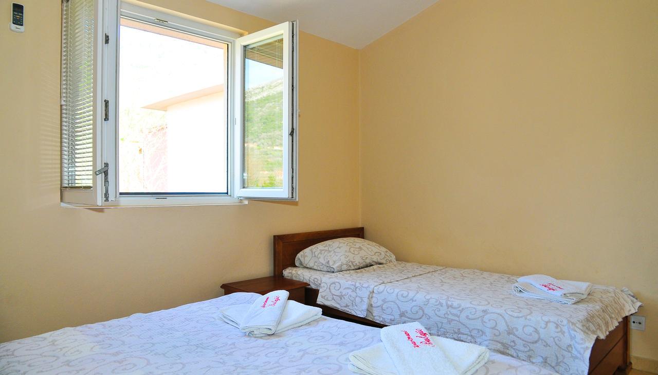 تيفات Apartmani Bulajic المظهر الخارجي الصورة
